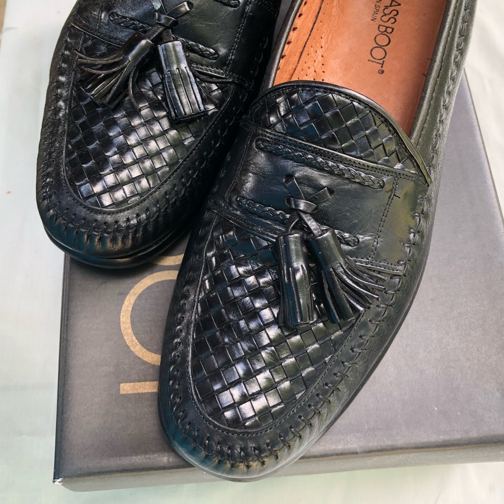 Black Tassle Dress Shoes Barely Worn 10.5